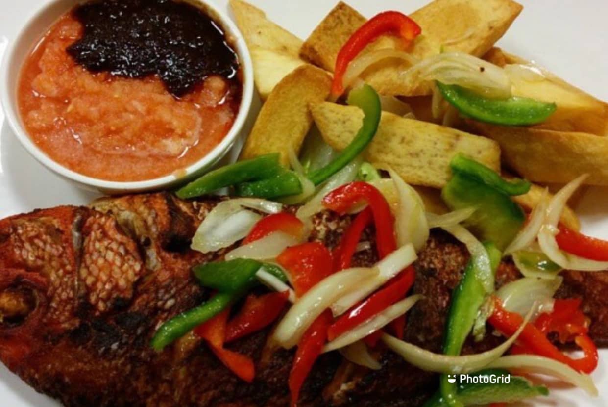 Yam chips and grilled tilapia