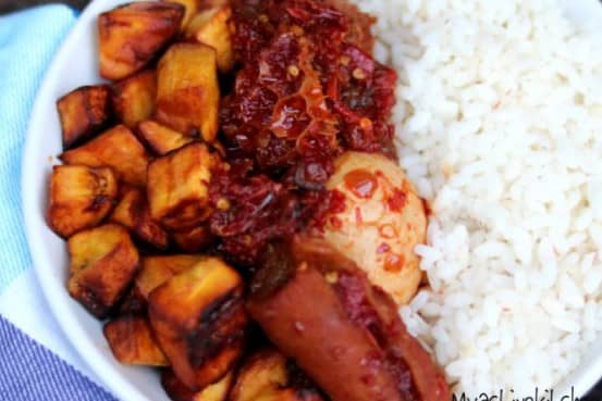 white rice with ofada sauce per portion