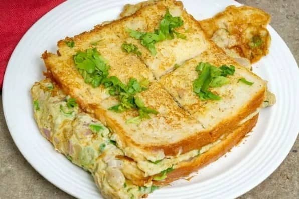 bread omelette