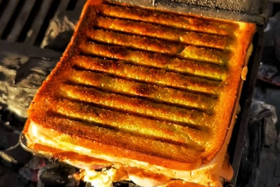 BOMBEAY GRILL