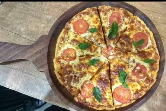 VEG CHEESE PIZZA