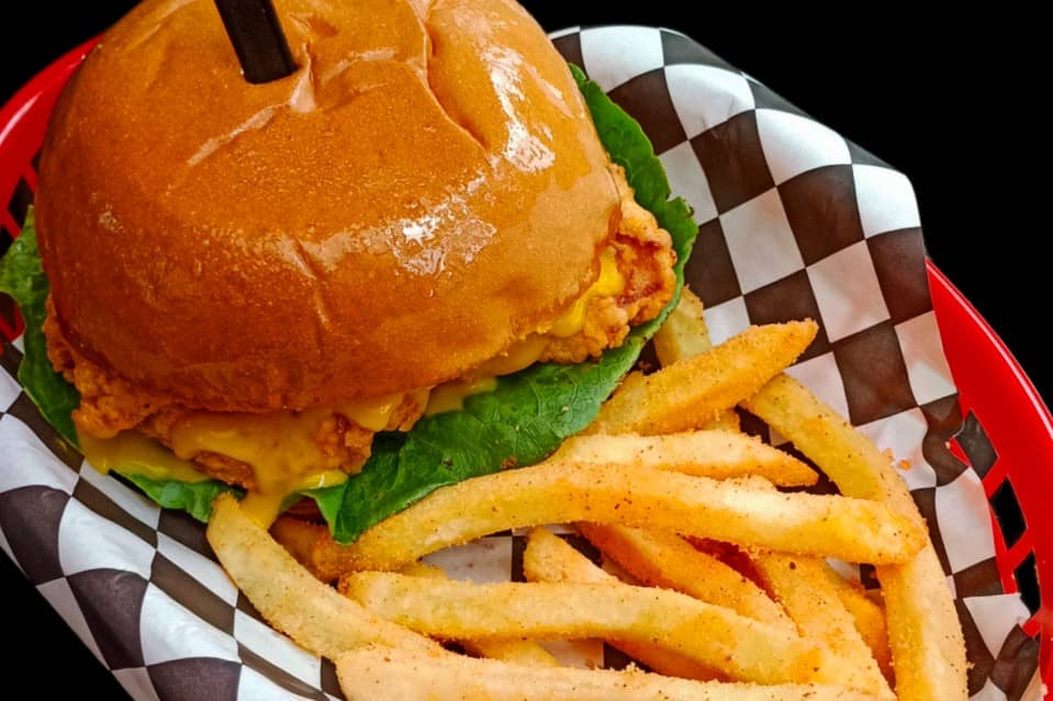 CHICKEN SANDWICH