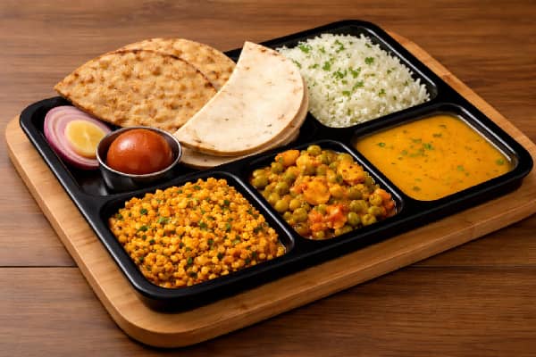 Paneer Bhurji Veg Special Thali