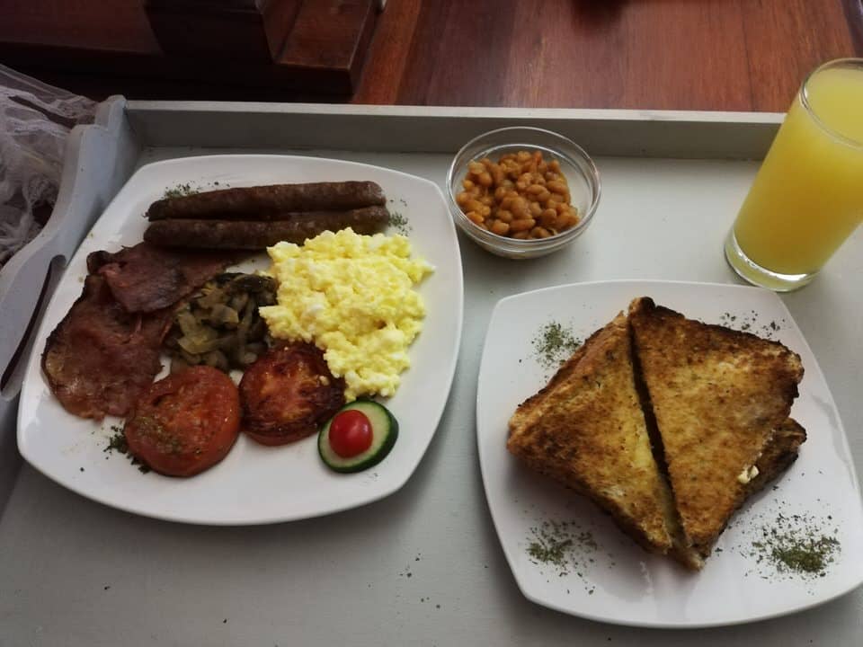 Cabin Breakfast