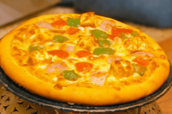 Paneer Tikka Pizza