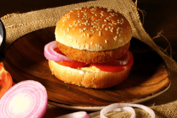 Makhani Paneer Burger