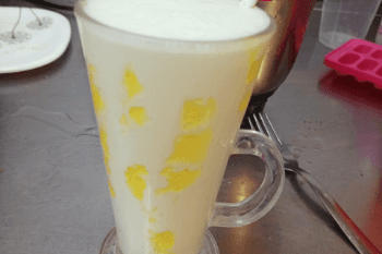 Shaking Mango