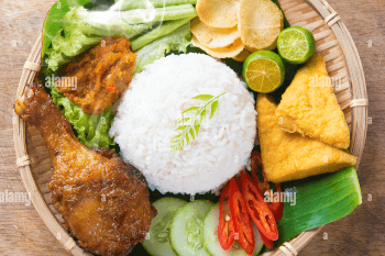 Ayam Penyet Nasi