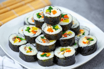 Kimbap(Korean Sushi Roll)