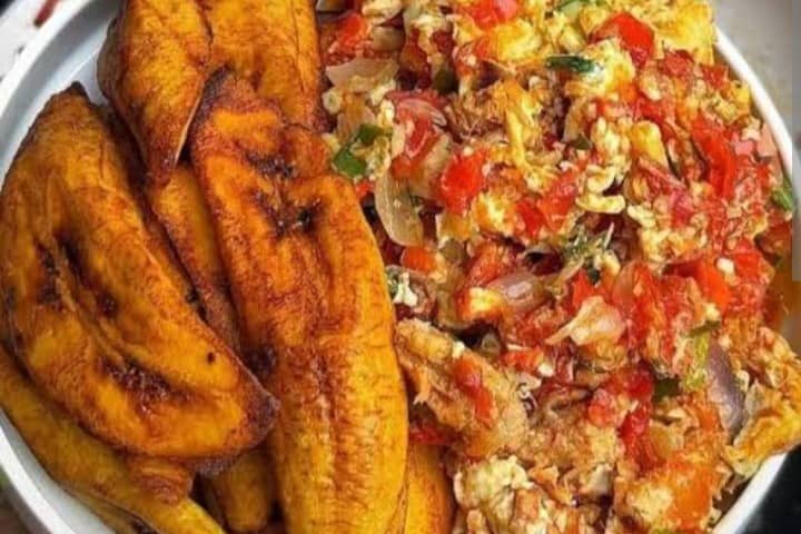 fried Plantain and egg sauce