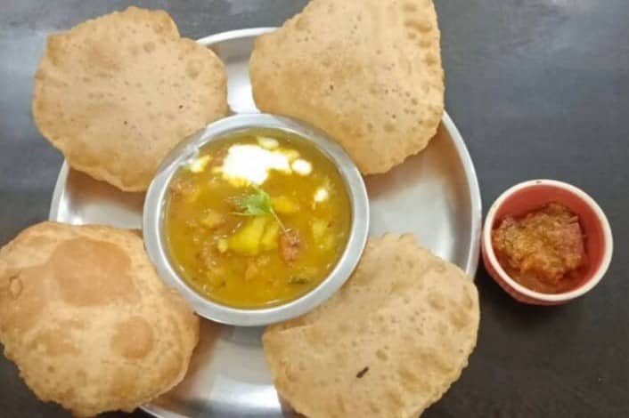 Puri Aloo ki sabji