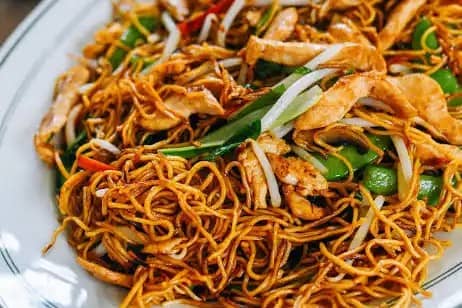 CHOW MEIN CHICKEN