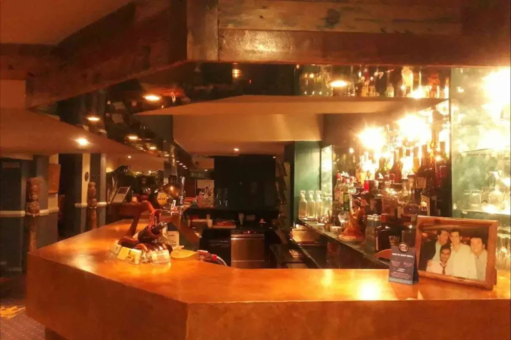 Bar at Dil Raj, Abingdon